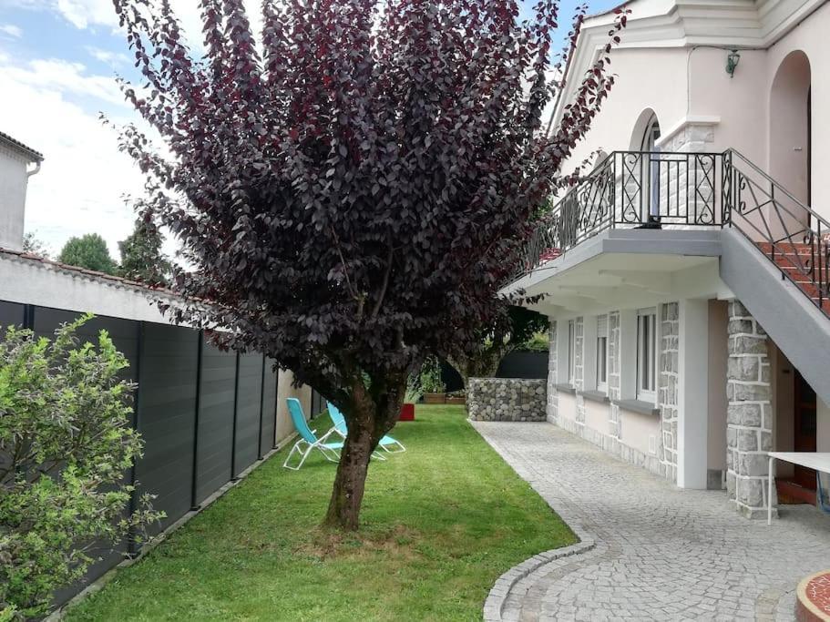 Appartement Dans Villa Pau Buitenkant foto