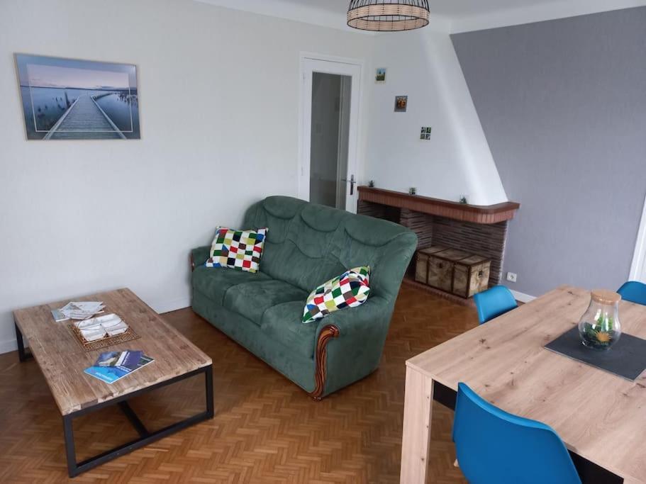 Appartement Dans Villa Pau Buitenkant foto